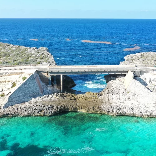About Eleuthera Bahamas Glass Window Bridge